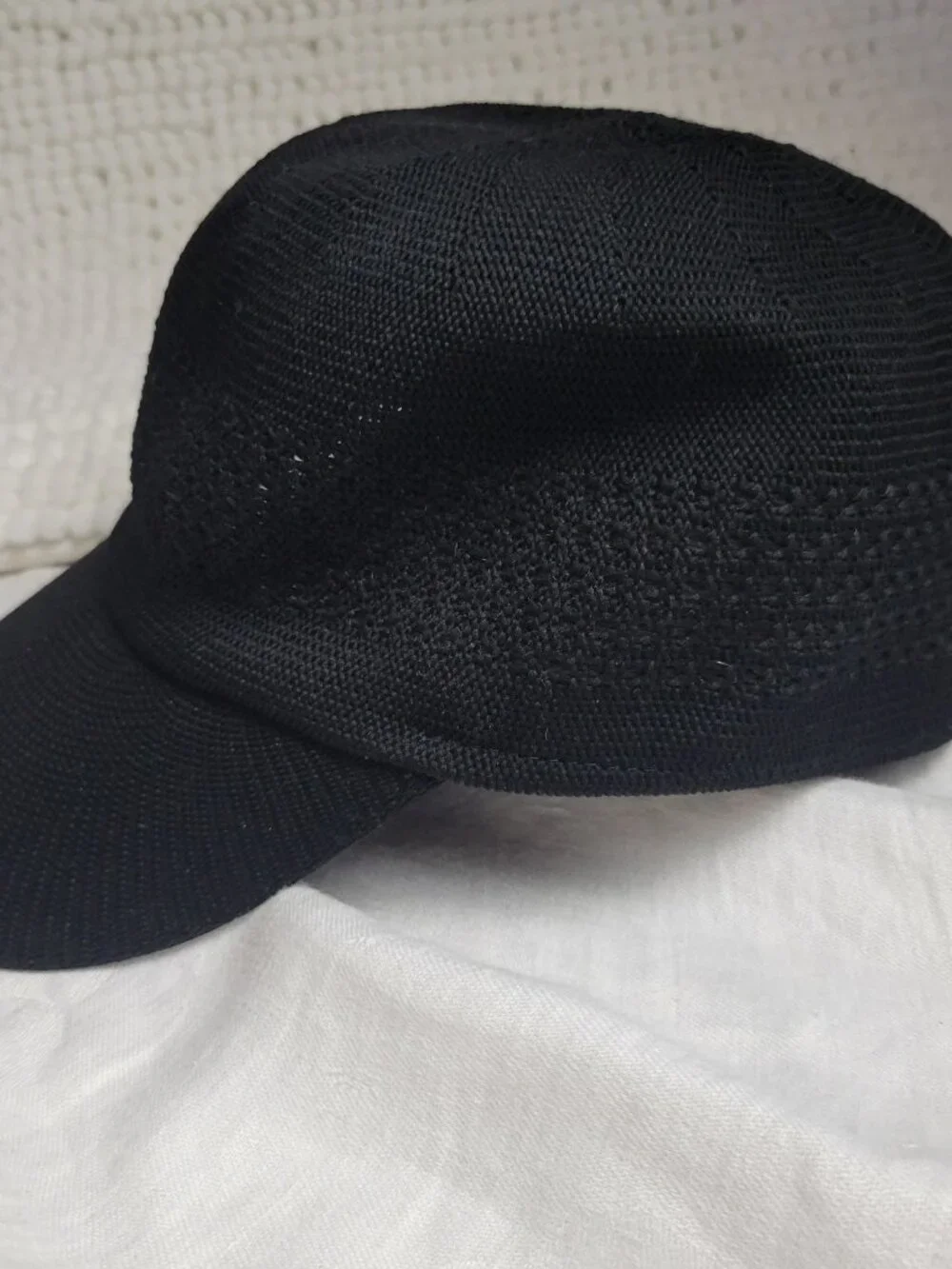 Park Royal Quality Headwear Black Cap Hat breathable crochet 60s vtg brim Retro